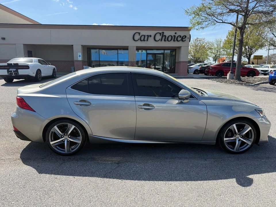2018 Lexus IS 3rd Gen - Image 2 of 20