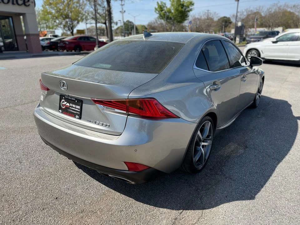 2018 Lexus IS 3rd Gen - Image 5 of 20