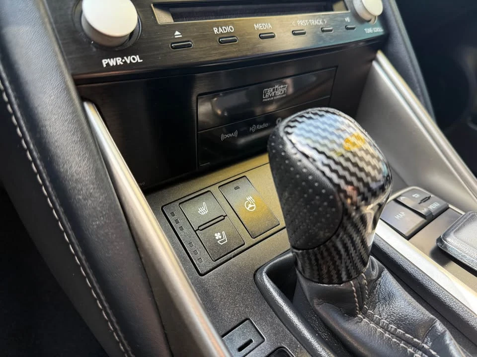 2018 Lexus IS 3rd Gen - Image 18 of 20