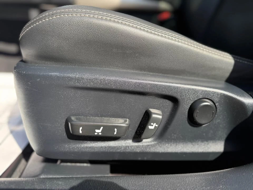 2018 Lexus IS 3rd Gen - Image 13 of 20