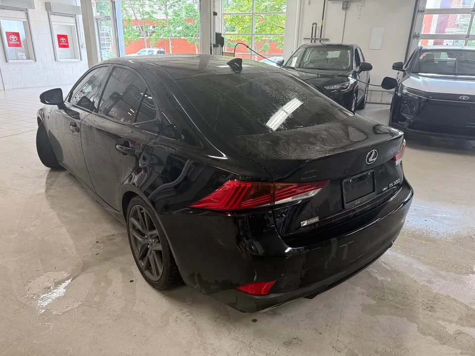 2018 Lexus IS 3rd Gen - Image 5 of 12