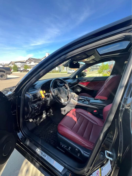 2018 Lexus IS 3rd Gen - Image 4 of 12