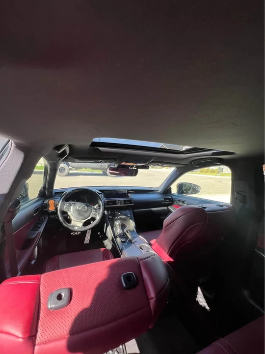 2018 Lexus IS 3rd Gen - Image 5 of 12