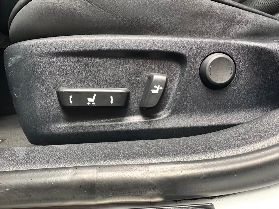 2018 Lexus IS 3rd Gen - Image 11 of 21
