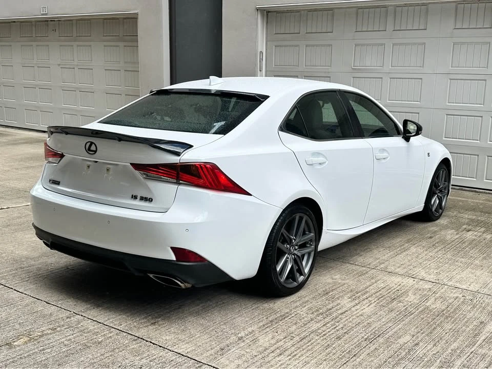 2018 Lexus IS 3rd Gen - Image 8 of 21