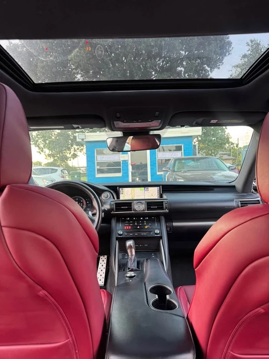 2018 Lexus IS 3rd Gen - Image 11 of 20