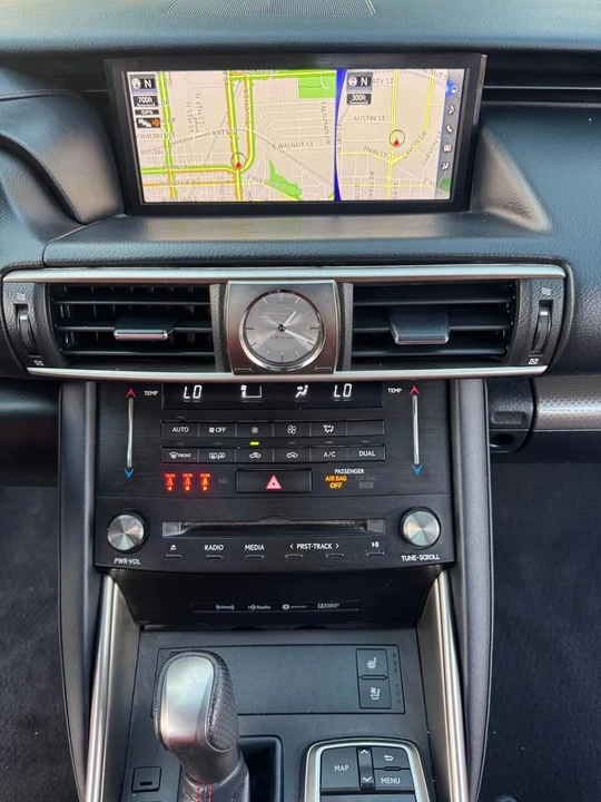 2018 Lexus IS 3rd Gen - Image 12 of 20