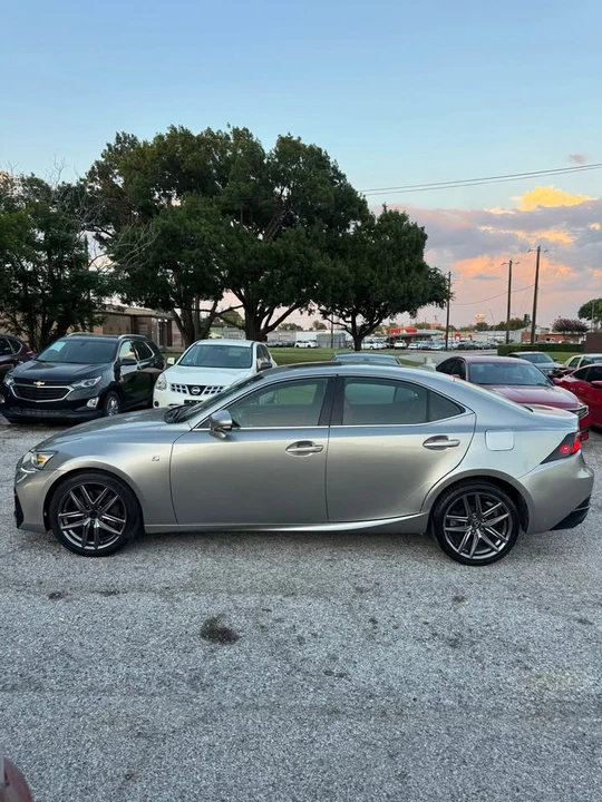 2018 Lexus IS 3rd Gen - Image 7 of 20