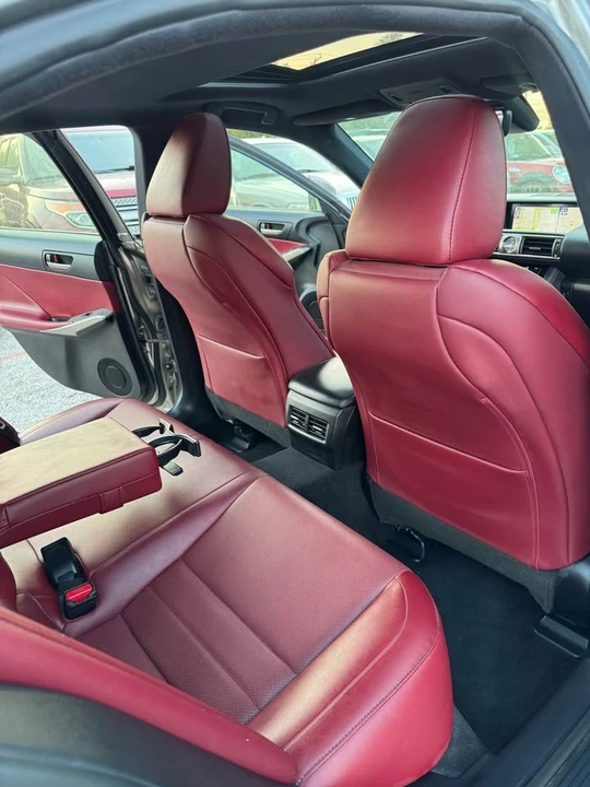 2018 Lexus IS 3rd Gen - Image 9 of 20