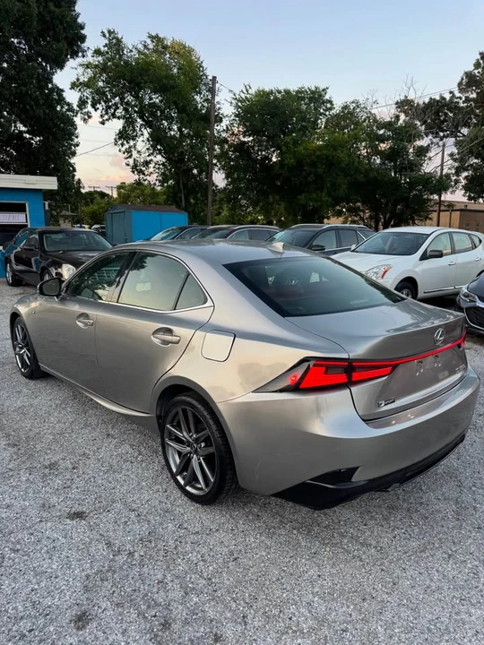 2018 Lexus IS 3rd Gen - Image 3 of 20