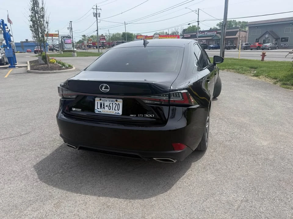2018 Lexus IS 3rd Gen - Image 9 of 19