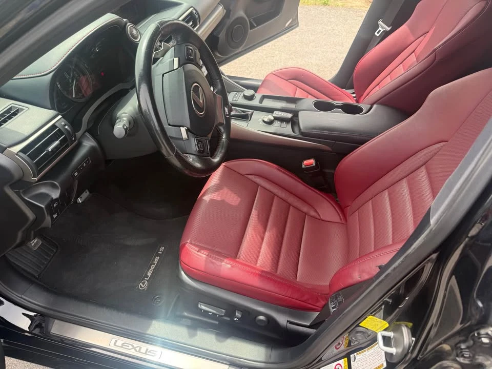 2018 Lexus IS 3rd Gen - Image 17 of 19