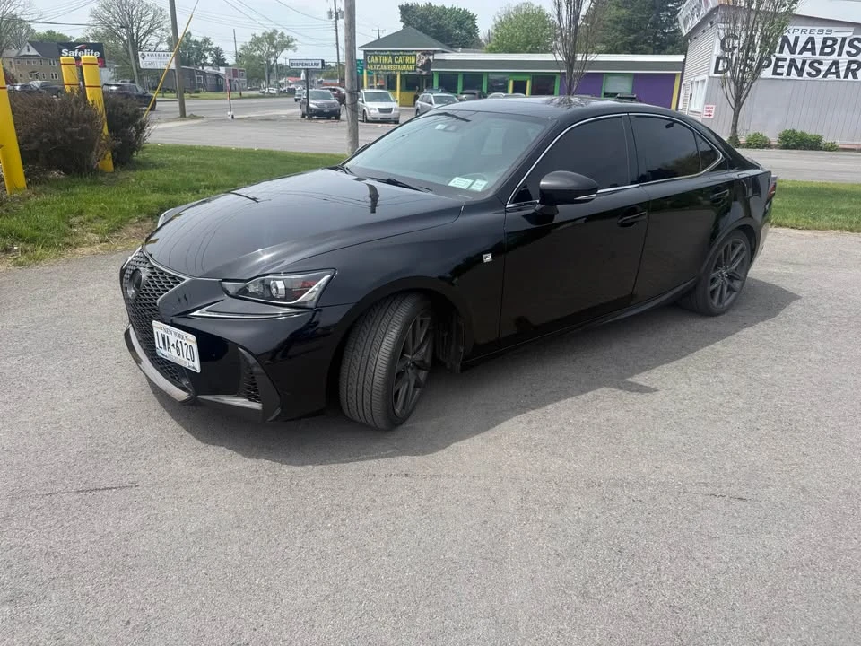2018 Lexus IS 3rd Gen - Image 4 of 19