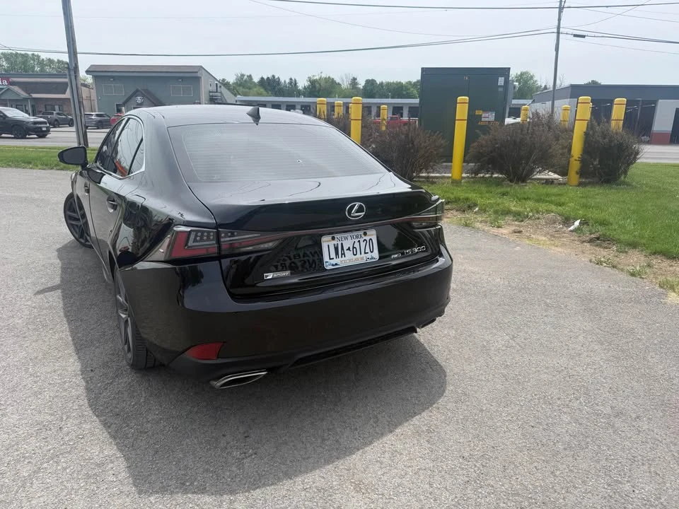 2018 Lexus IS 3rd Gen - Image 8 of 19