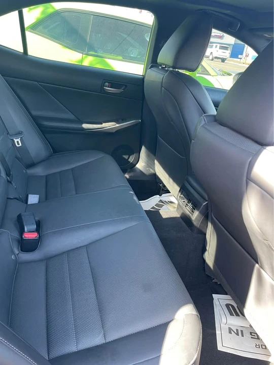 2018 Lexus IS 3rd Gen - Image 5 of 6