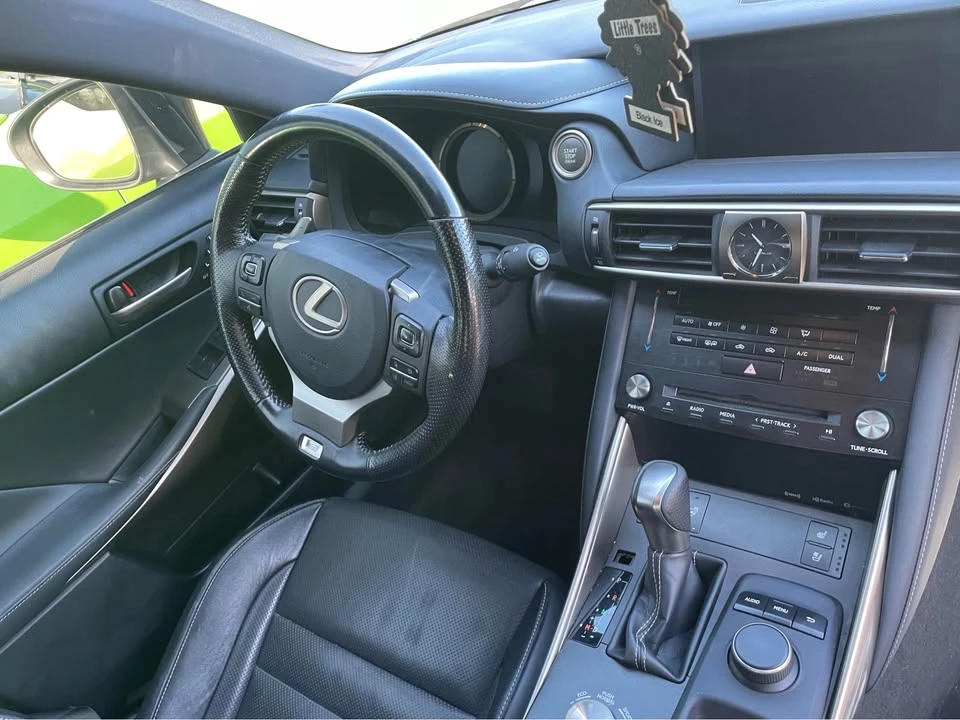 2018 Lexus IS 3rd Gen - Image 4 of 6