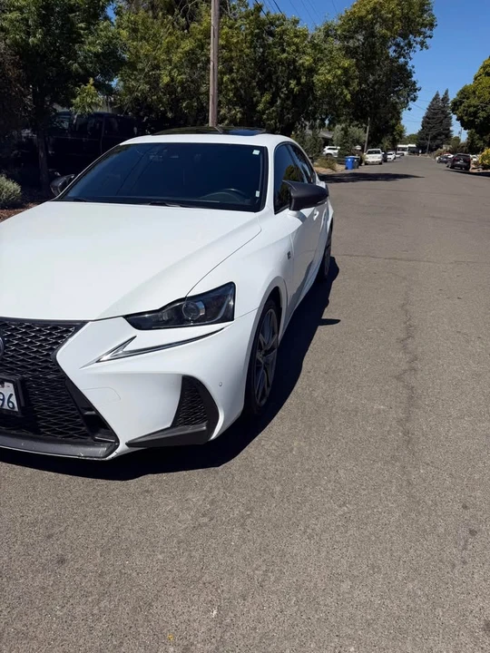 2018 Lexus IS 3rd Gen - Image 3 of 8