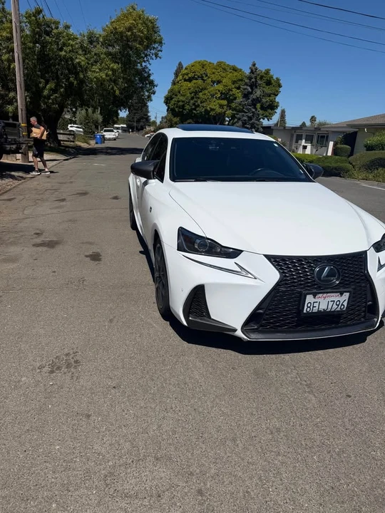 2018 Lexus IS 3rd Gen - Image 2 of 8