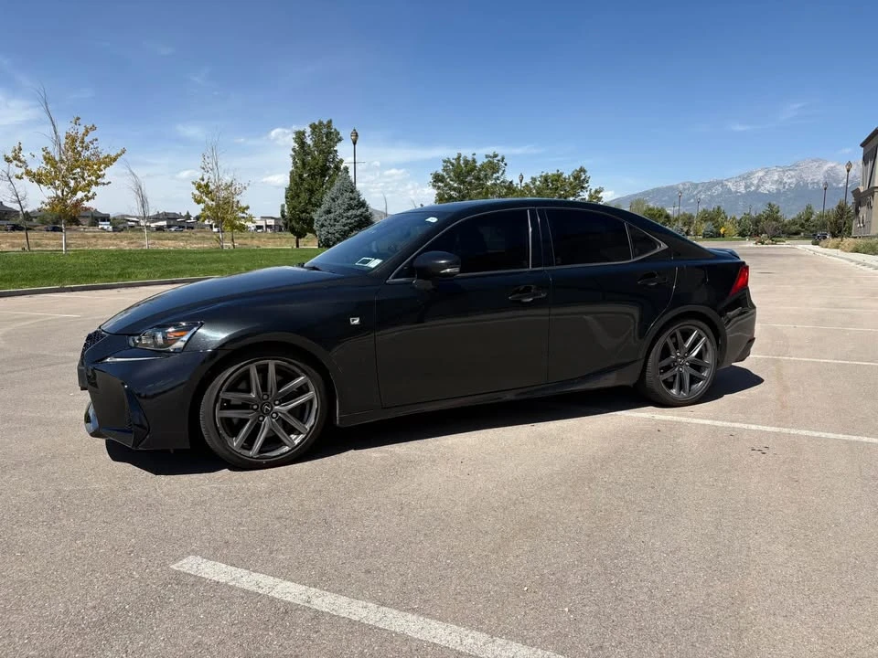 2018 Lexus IS 3rd Gen - Image 4 of 13