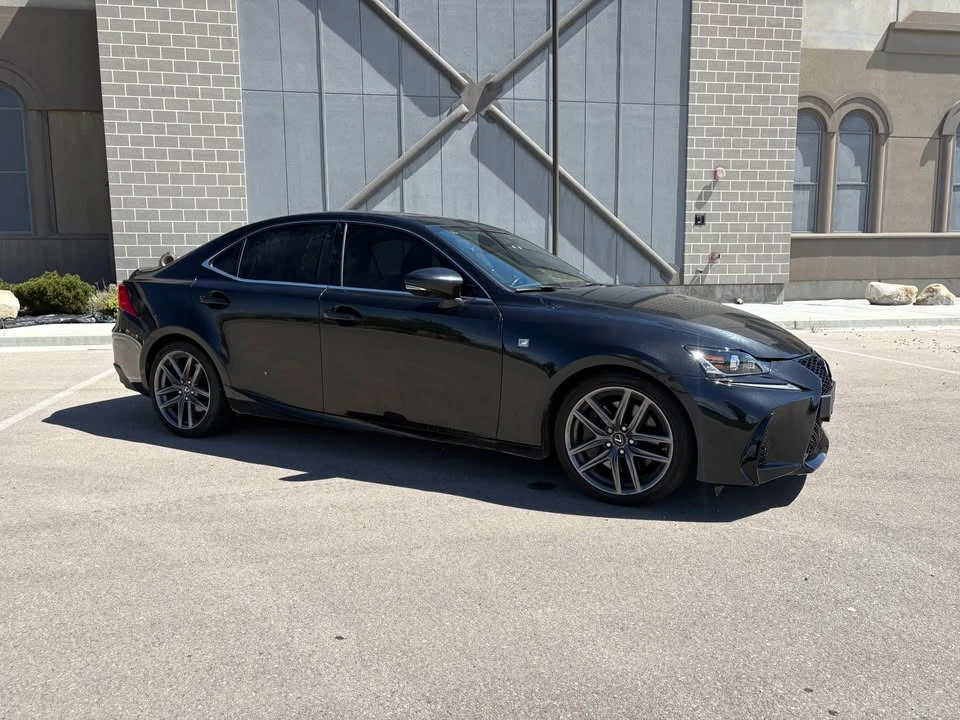2018 Lexus IS 3rd Gen - Image 12 of 13