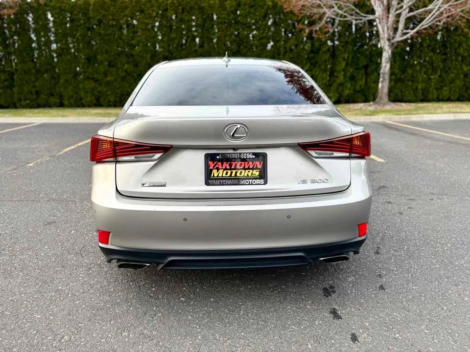 2018 Lexus IS 3rd Gen - Image 7 of 20