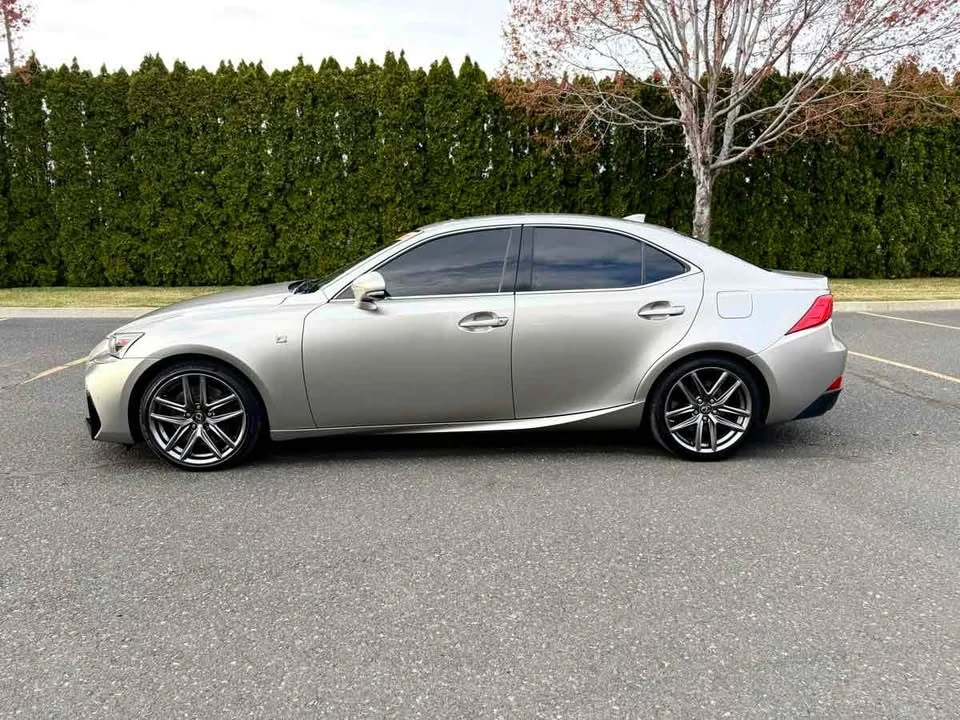 2018 Lexus IS 3rd Gen - Image 5 of 20