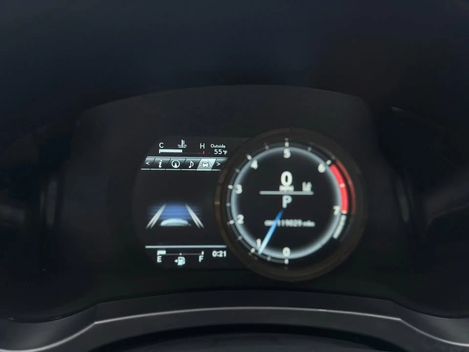 2018 Lexus IS 3rd Gen - Image 15 of 20