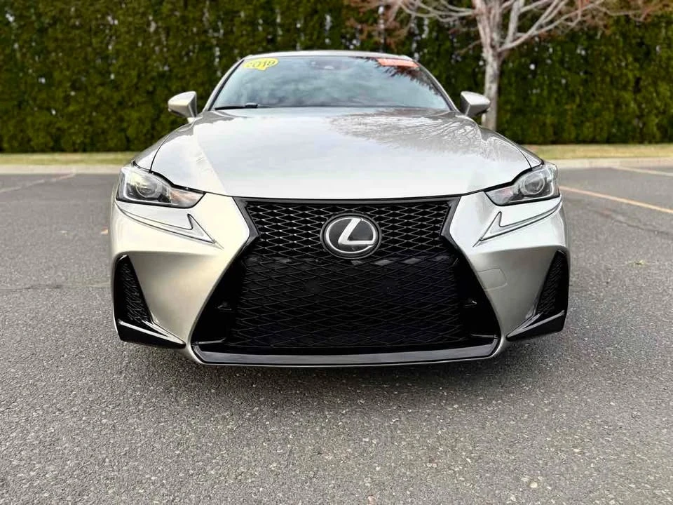 2018 Lexus IS 3rd Gen - Image 2 of 20