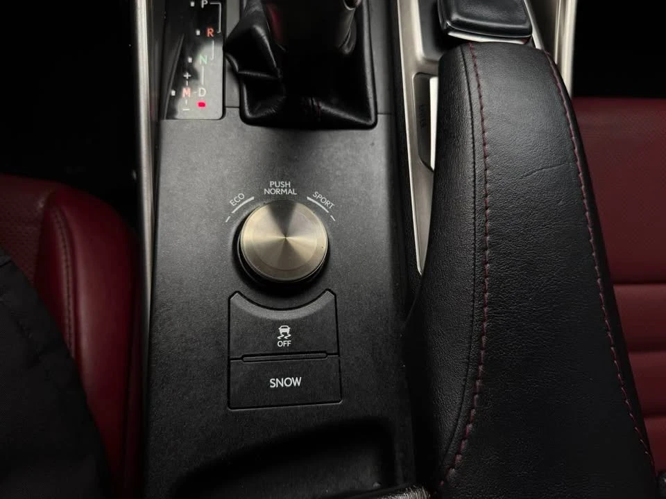2018 Lexus IS 3rd Gen - Image 18 of 20