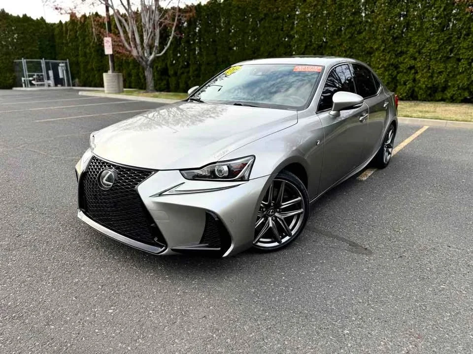 2018 Lexus IS 3rd Gen - Image 3 of 20