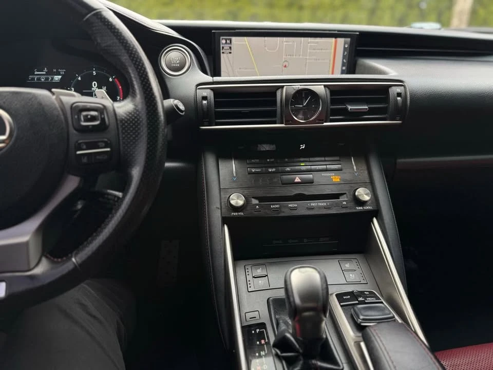2018 Lexus IS 3rd Gen - Image 19 of 20