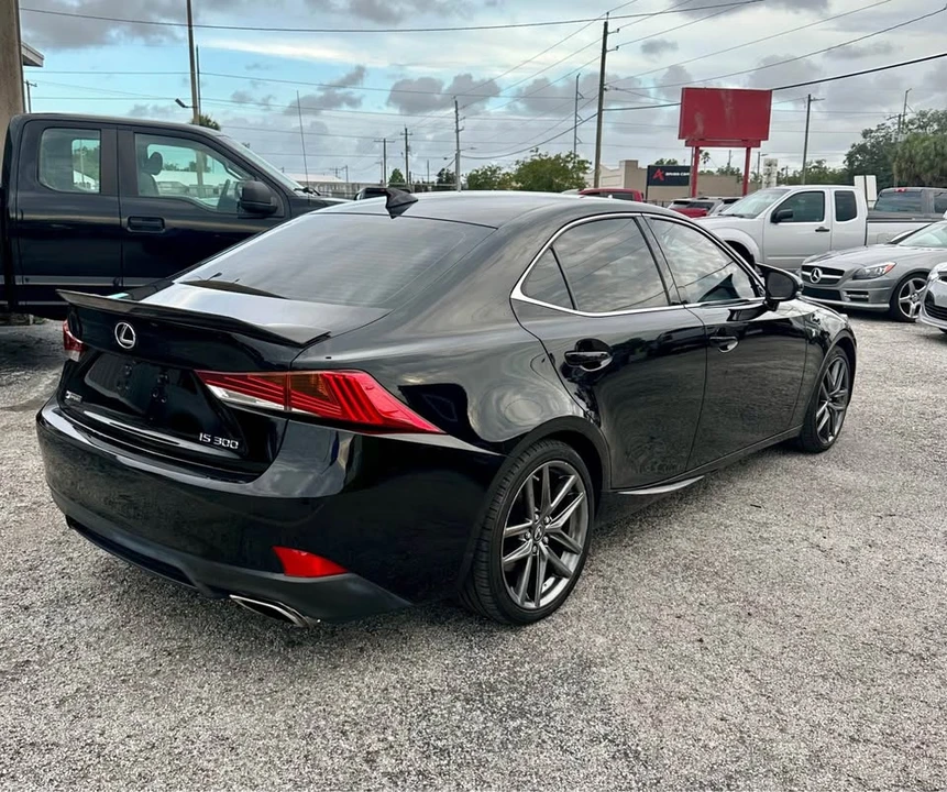 2018 Lexus IS 3rd Gen - Image 5 of 20