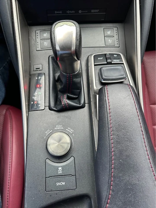 2018 Lexus IS 3rd Gen - Image 9 of 20