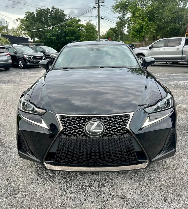 2018 Lexus IS 3rd Gen - Image 6 of 20