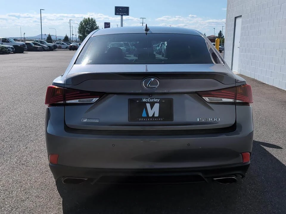 2018 Lexus IS 3rd Gen - Image 4 of 10