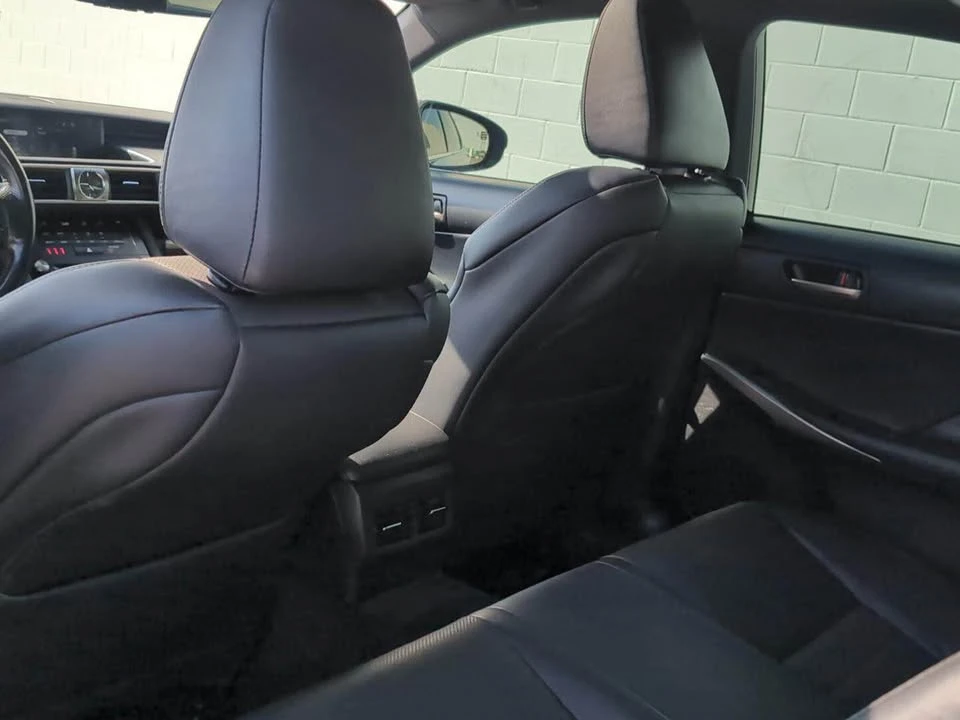 2018 Lexus IS 3rd Gen - Image 8 of 10