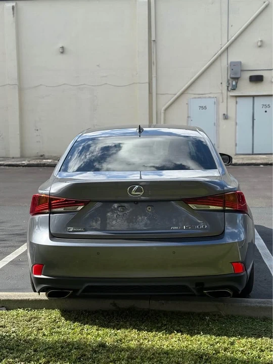 2018 Lexus IS 3rd Gen - Image 6 of 13