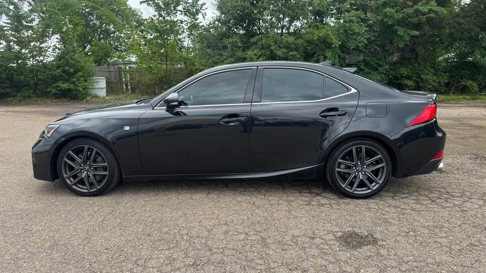 2018 Lexus IS 3rd Gen - Image 14 of 15