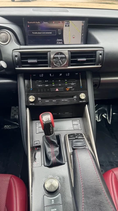 2018 Lexus IS 3rd Gen - Image 9 of 15