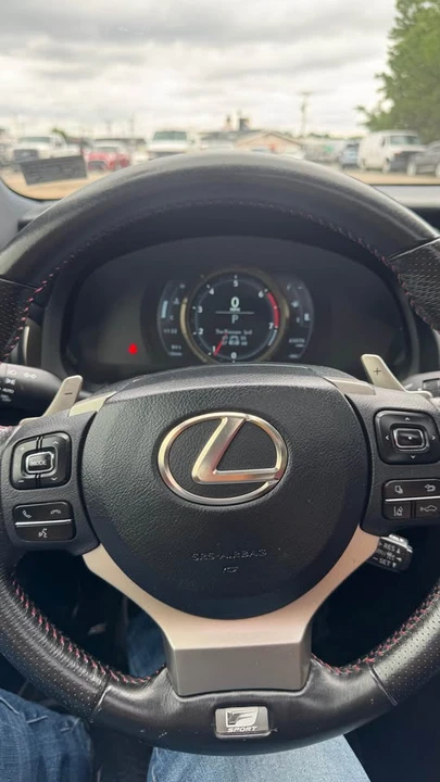 2018 Lexus IS 3rd Gen - Image 11 of 15