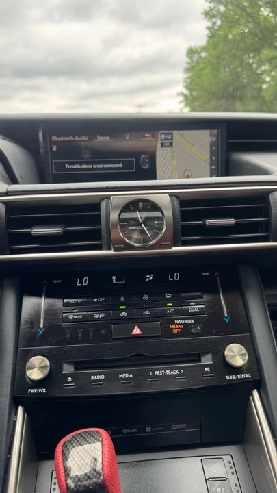 2018 Lexus IS 3rd Gen - Image 10 of 15