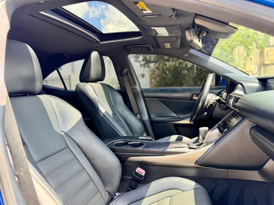2018 Lexus IS 3rd Gen - Image 13 of 20