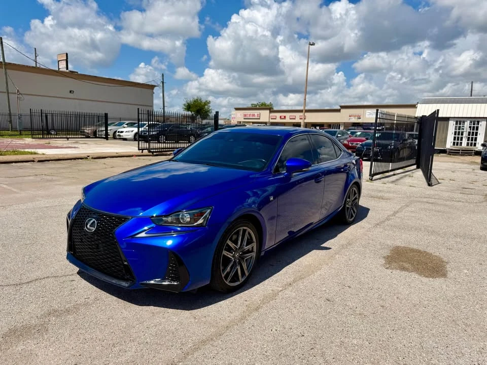 2018 Lexus IS 3rd Gen - Image 7 of 20