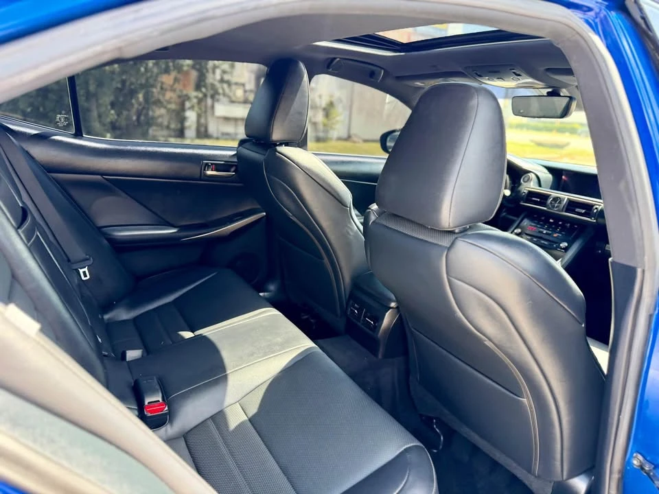 2018 Lexus IS 3rd Gen - Image 12 of 20