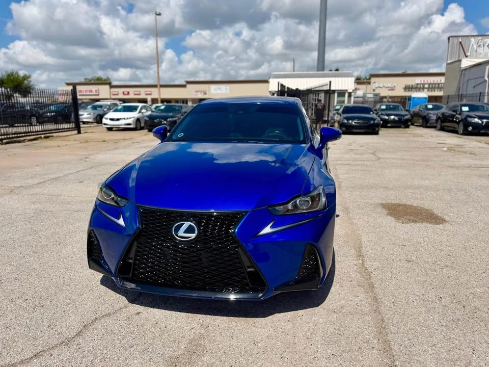 2018 Lexus IS 3rd Gen - Image 3 of 20