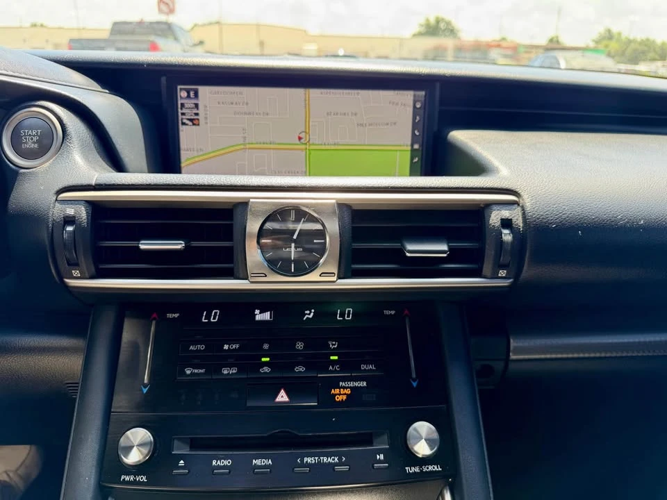 2018 Lexus IS 3rd Gen - Image 16 of 20