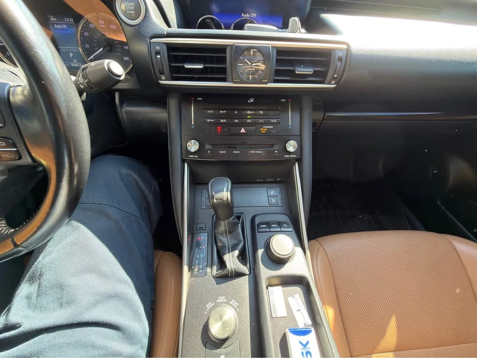 2018 Lexus IS 3rd Gen - Image 18 of 18