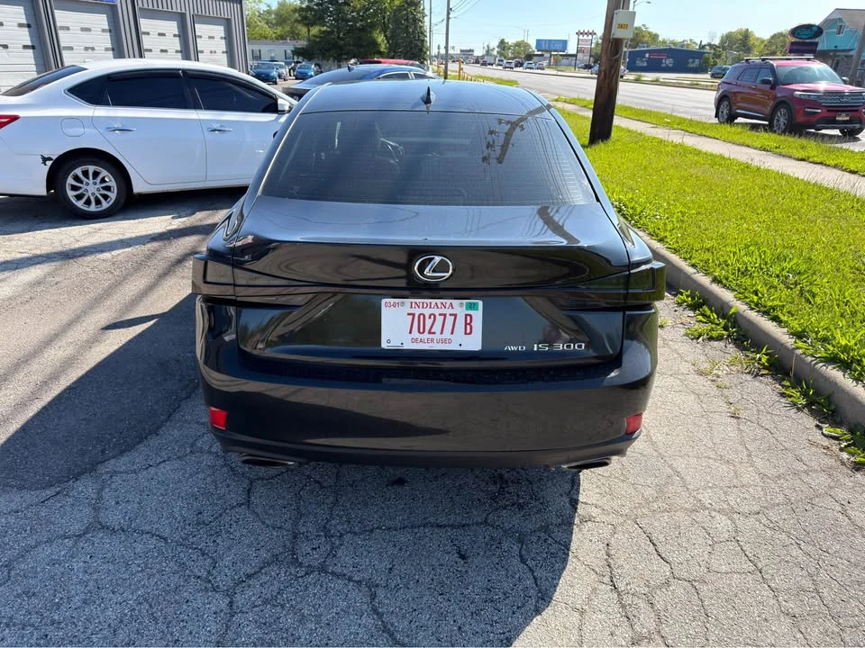 2018 Lexus IS 3rd Gen - Image 6 of 18