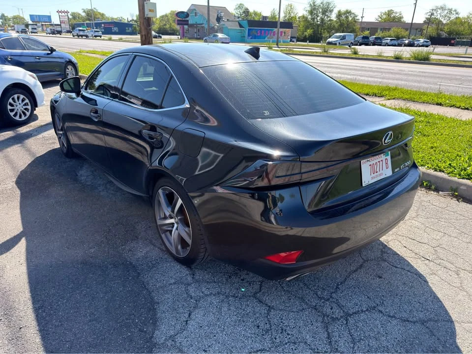 2018 Lexus IS 3rd Gen - Image 5 of 18