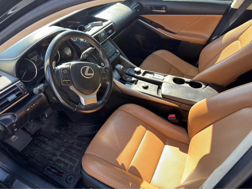 2018 Lexus IS 3rd Gen - Image 16 of 18